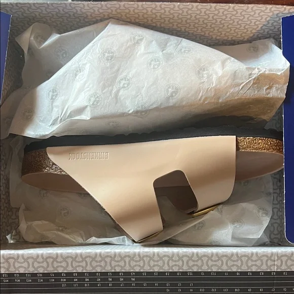 BIRKENSTOCK ARIZONA BIG BUCKLE HIGH SHINE NEW BEIGE SIZE 9 WOMENS - Picture 9 of 13